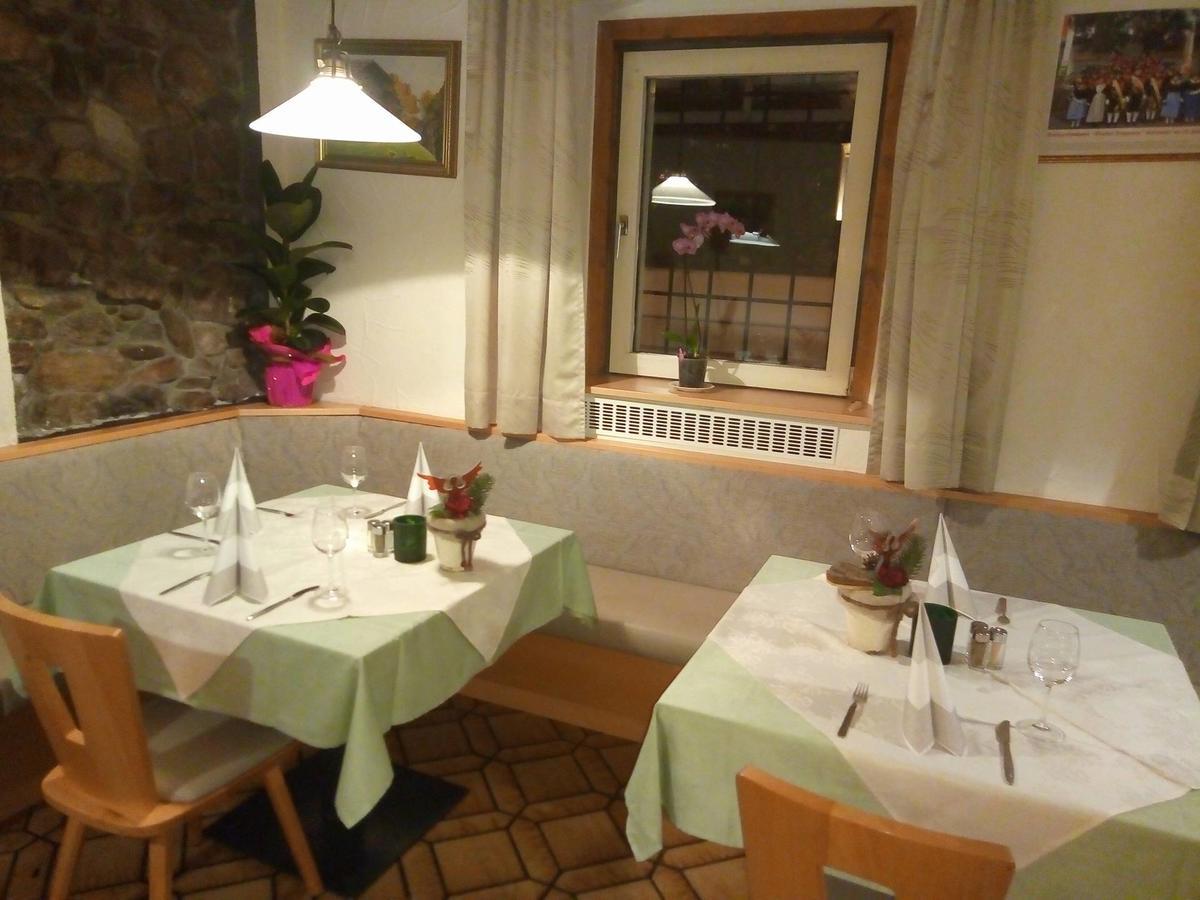 Gasthof Mondschein Hotel Merano Exterior foto